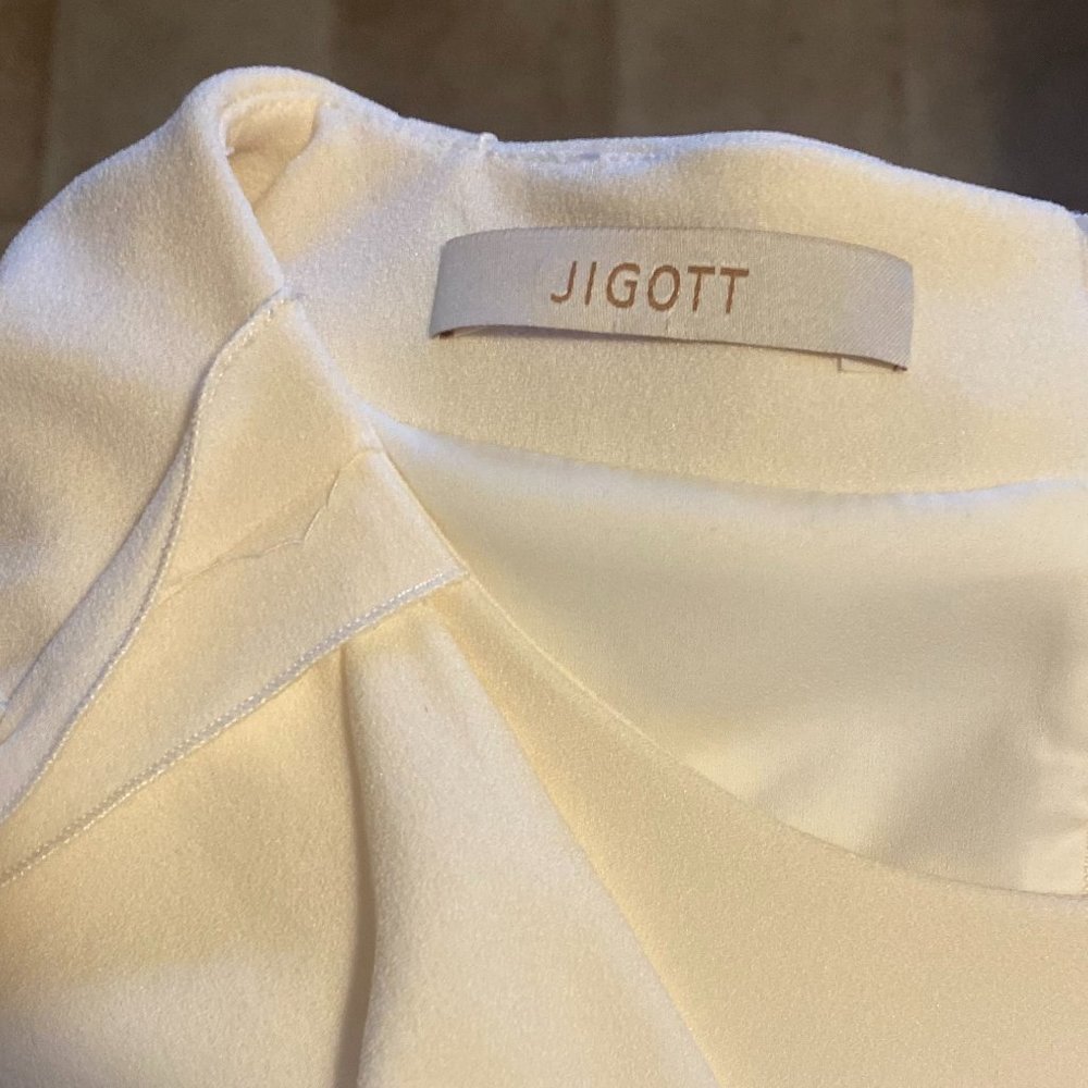 Jigott Korean Cream Designer Dress - Picture 5 of 5
